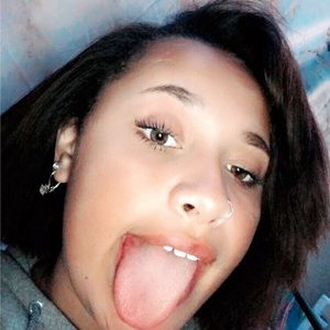 Meet your Posher, Aniya